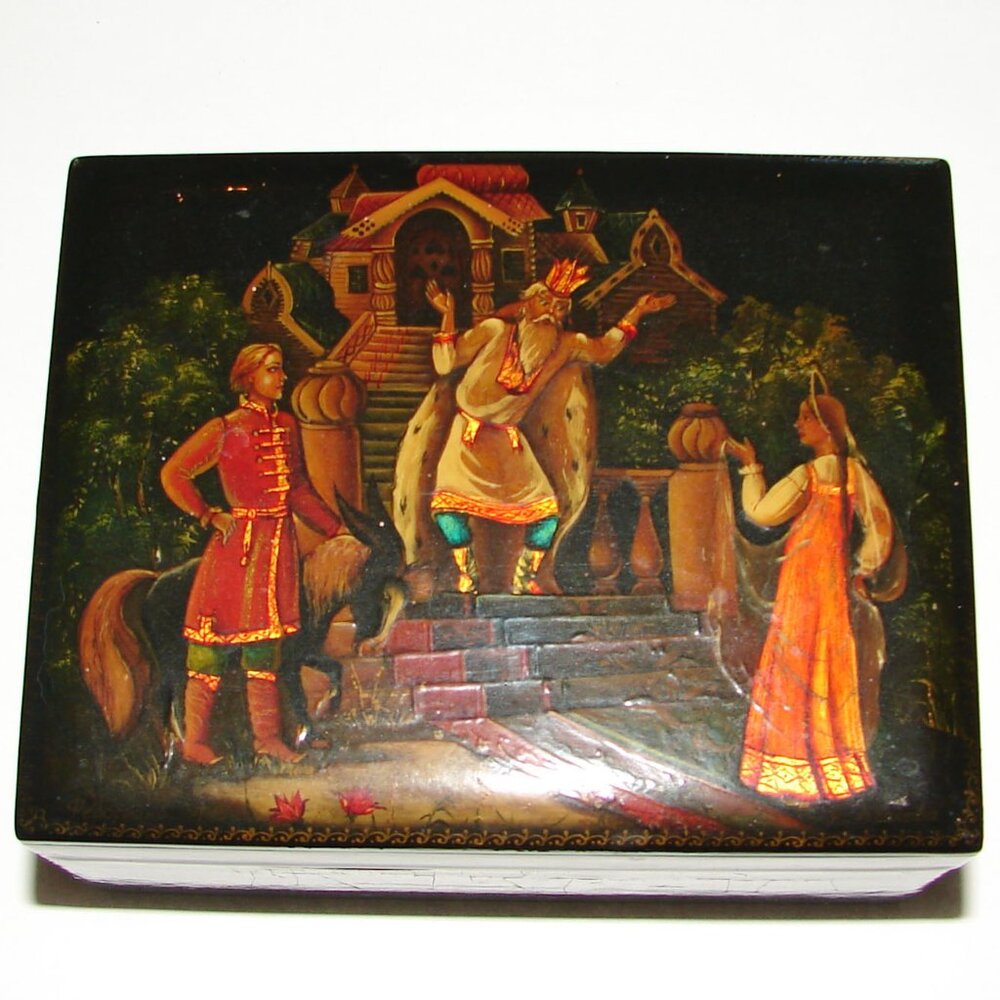 Russian Vintage Lacquer Wood Box with gold touche trinket jewelry box 4.5"x3.5"